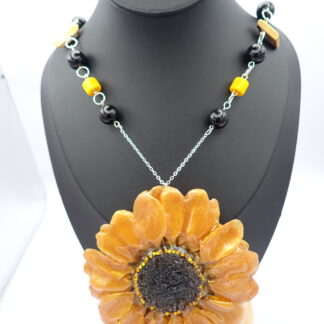 collar artesanal