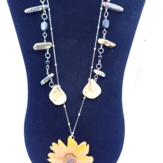 collar artesanal