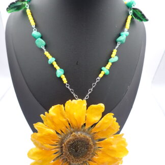 collar artesanal