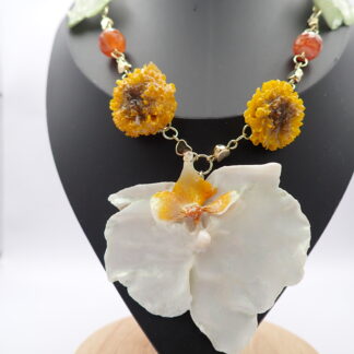 collar artesanal de mujer