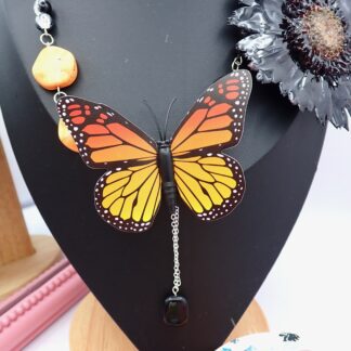 collar de mujer