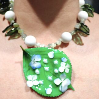 Collar Artesanal de Ágata Blanca y Aventurina con Flores Preservadas - Plata 925