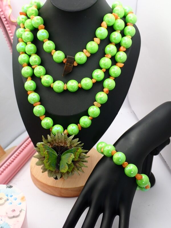 collar artesanal