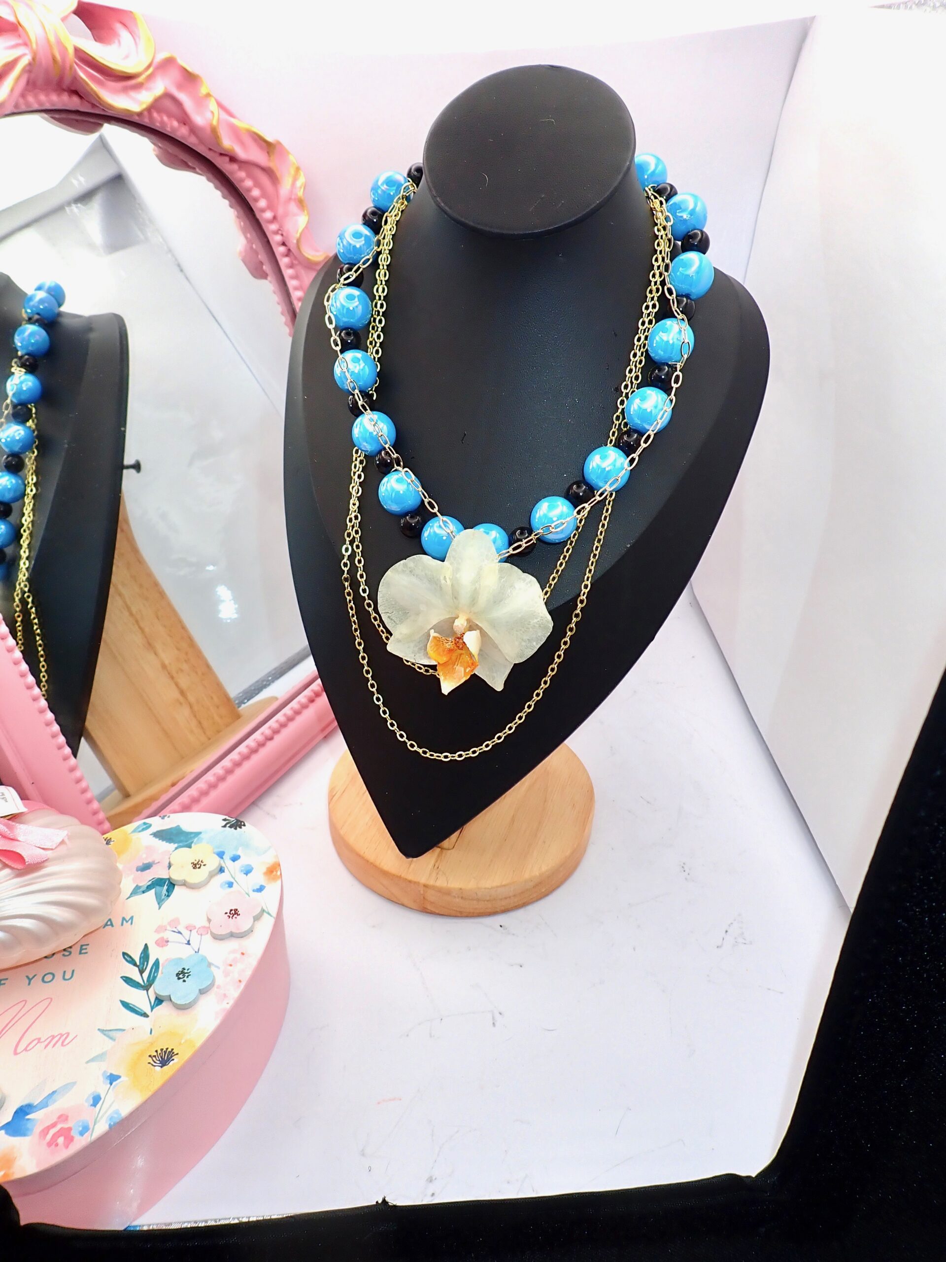 collar artesanal