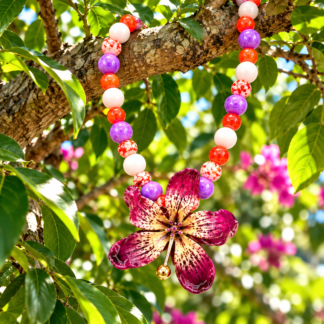 Florida Ceiba Flower Beaded Necklace / Collar de cuentas con flor de Ceiba de laFlorida .