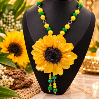 Sunflower Handmade Necklace / Collar artesanal de girasol
