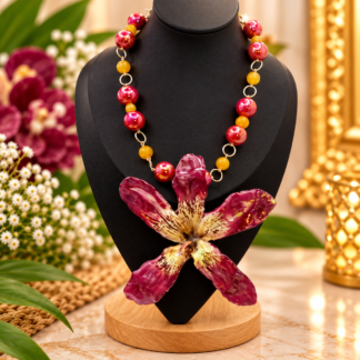 Burgundy Orchid Handmade  Necklace / Collar artesanal de orquidea borgoña