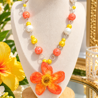 Coral Sunrise in Bloom /  Amanecer Coral en Flor